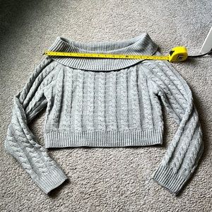 Gray sweater off the shoulder short to the waist